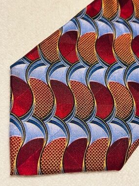 Brand New Stylish Tie By JOS A. BANK